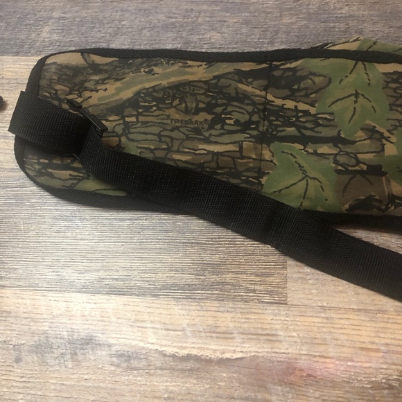 Conceal TreeBark Camo Camouflage Fanny Pack Concealed Carry Hunting multi pocket - Picture 7 of 11